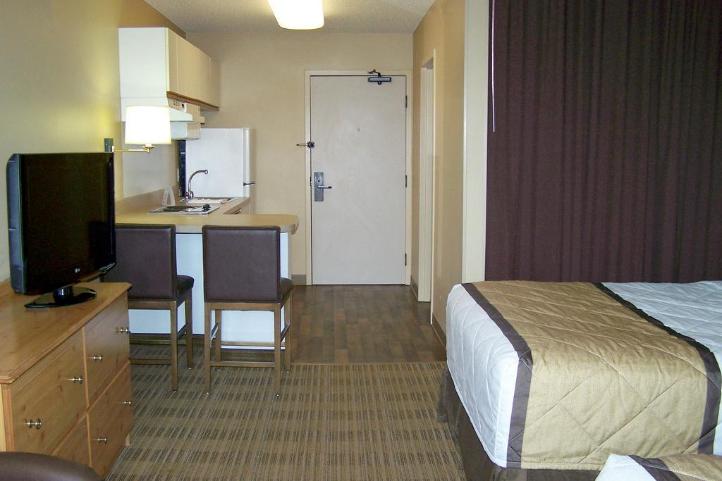 Auburn Hills Extended Stay Inn Eksteriør bilde